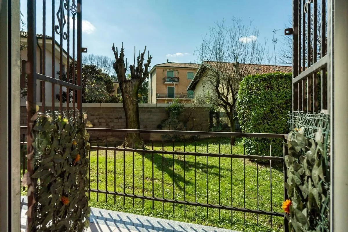Humanitas Very Bright With Balcony With Smartworking Rozzano Apartment